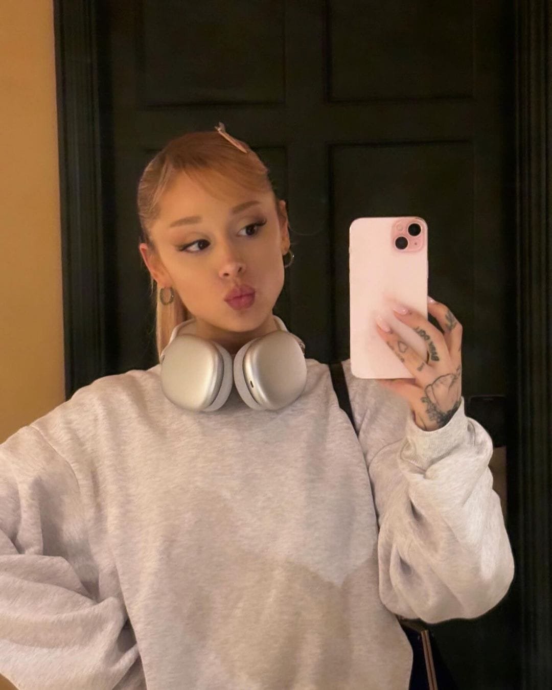 ariana-grande-height-weight-age-boyfriend-net-worth